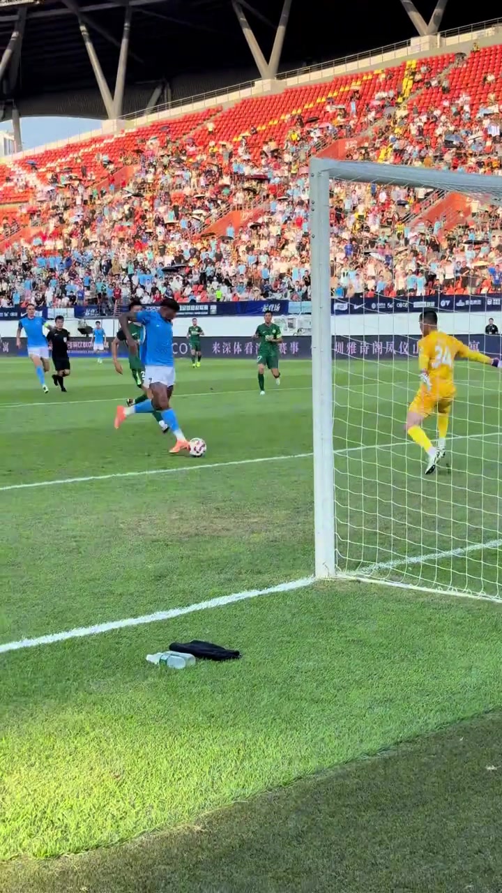 国安到底怎么了33分钟已两球领先现场记者直言难以置信